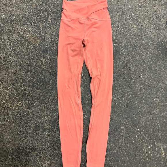 Lululemon Aligned Angles Super High Rise Tight Leggings Pink Women’s 2 28 Inch - Picture 1 of 6